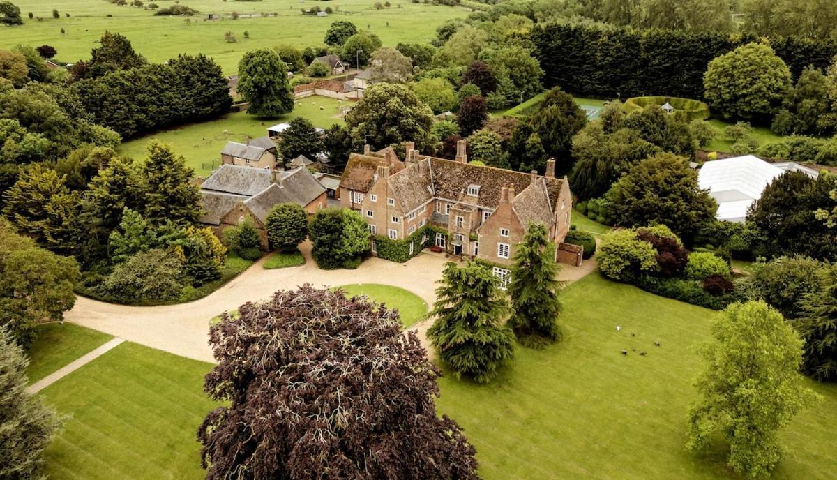 Hockwold Hall - Former Royal Residence Hockwold cum Wilton Esterno foto